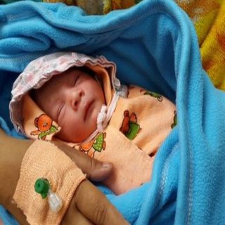 Recién nacidos, sin acceso a atención médica en Nepal