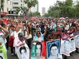 En la manifestación, también estuvieron algunos padres de los normalistas desaparecidos en Iguala. EFE / A. Cruz