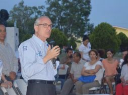 Guillermo Martínez Mora considera que el deporte mejora el rendimiento de los estudiantes. FACEBOOK / Guillermo Martínez Mora