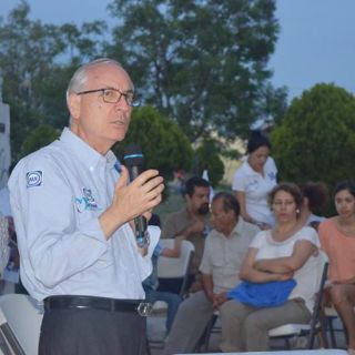 Martínez Mora ve urgente alejar a jóvenes de las adicciones