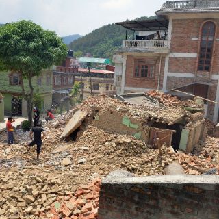 Identifican los cuerpos del helicóptero desplomado en Nepal