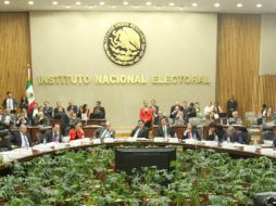 El INE reitera el llamado a los candidatos a aportar la información curricular en el sistema. NTX / ARCHIVO