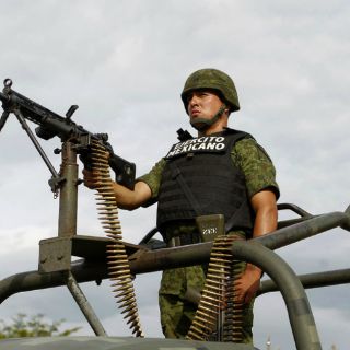 Ejército acompaña a PGJE en acciones en Yurécuaro