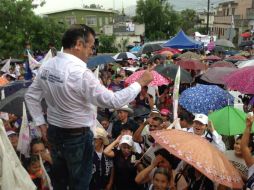 Jaime Rodríguez, el 'Bronco' dice tener contacto directo con la gente. FACEBOOK / Jaime Rodriguez Calderon