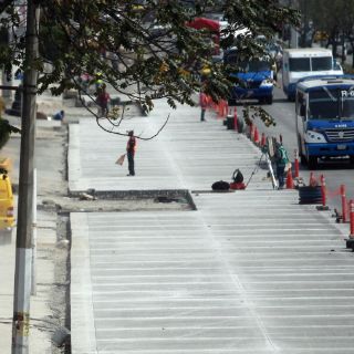 Analizan apoyos para afectados por obras en López Mateos