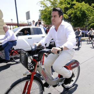 Aristóteles repudia violencia en el Estadio Jalisco