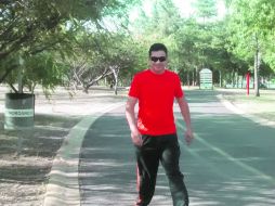 Carlos Iván de la Mora tiene como rutina realizar caminatas en el Parque Metropolitano. EL INFORMADOR / R. Alarcón