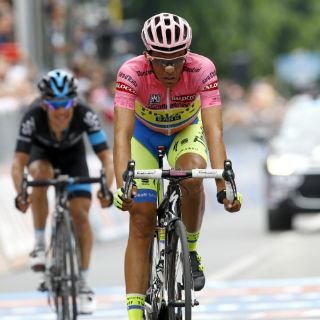 Alberto Contador termina primera semana del 'Giro' como líder
