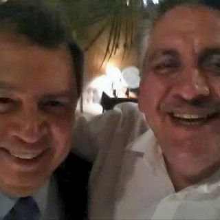 Acosta Naranjo publica imagen con Aguirre Rivero