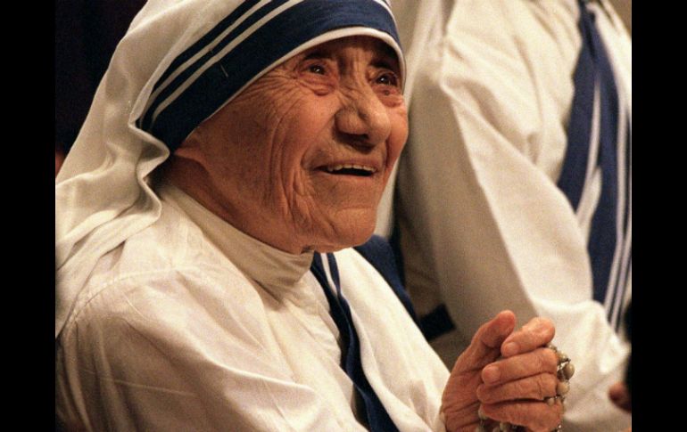 Teresa de Calcuta ganó el Nobel de la Paz en 1979 por su trabajo a favor de los pobres. AP / ARCHIVO