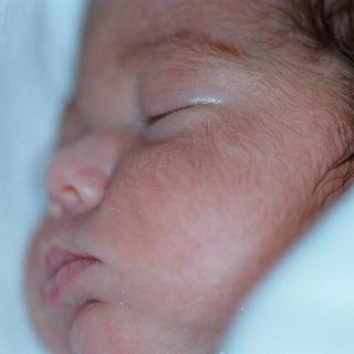 Bebé nace a bordo de taxi en la colonia Doctores