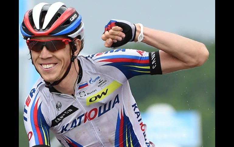 Ilnur Zakarin sacó 50 segundos de ventaja sobre sus compañeros. AP / D. dal Zennaro