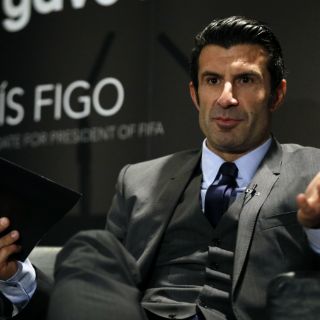 Figo se hace a un lado en elecciones de FIFA