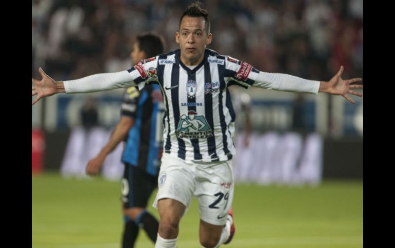 Rodrigo Salinas anotó el segundo tanto al minuto 39 para dar un paso importante rumbo a la final. AP / C. Palma