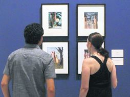 La directora Sylvia Navarrete recomendó analizar minuciosamente la exquisitez de las obras de Varo. EL INFORMADOR / A. Hinojosa