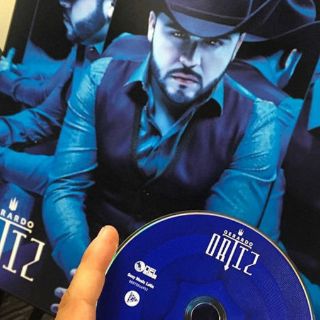 Gerardo Ortiz fusiona cumbia y mariachi en su nuevo disco