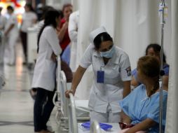 Uno de los retos que enfrenta la medicina es implementar mecanismos para dirigirse a los enfermos con una visión más humanista. EL INFORMADOR / ARCHIVO