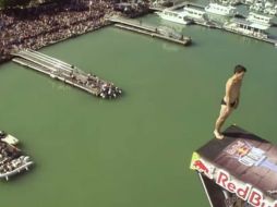 El accidente ocurre a 27 metros de altura. YOUTUBE / stern