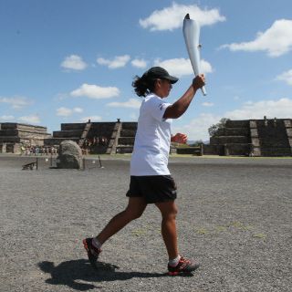 Con encendido de Fuego Nuevo, inicia camino a Toronto 2015