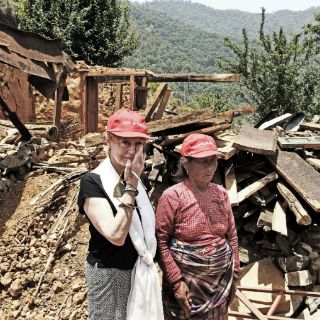 Susan Sarandon pide a turistas visitar Nepal