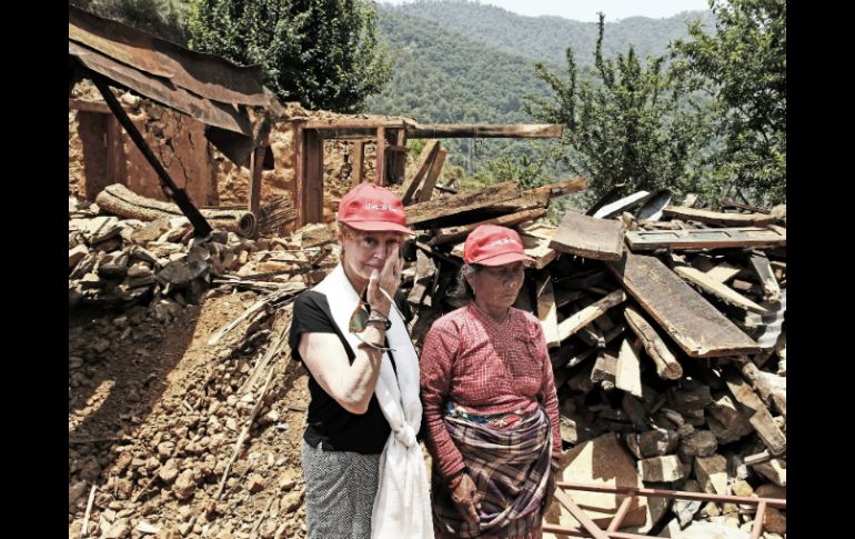 Susan Sarandon señaló que la gente debe hacer sus reservaciones si quieren ayudar. EFE /