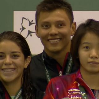 Clavadistas tapatíos cierran con bronce