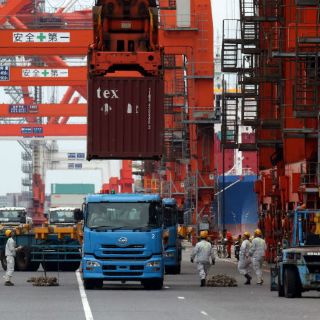 Exportaciones caen casi 1%, sin contar las de vehículos