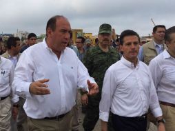 Enrique Peña Nieto encabeza esta mañana un nuevo recorrido por la zona afectada de Ciudad Acuña, Coahuila. TWITTER / @LUISFELIPE_P
