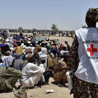 Cruz Roja alerta precariedad de desplazados nigerinos por Boko Haram