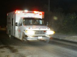 Al lugar del percance llegaron paramédicos y rescatistas para atender a los cuatro lesionados. EL INFORMADOR / ARCHIVO