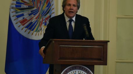 Almagro asume sus nuevas funciones en una reunión del Consejo Permanente ante los embajadores de los 34 países. EFE / L. Nolly