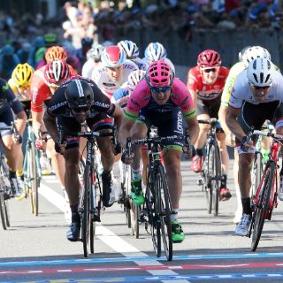 Sacha Modolo triunfa en etapa 17 del Giro