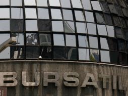 La BMV se opera un volumen de 110.9 millones de títulos. AFP / ARCHIVO