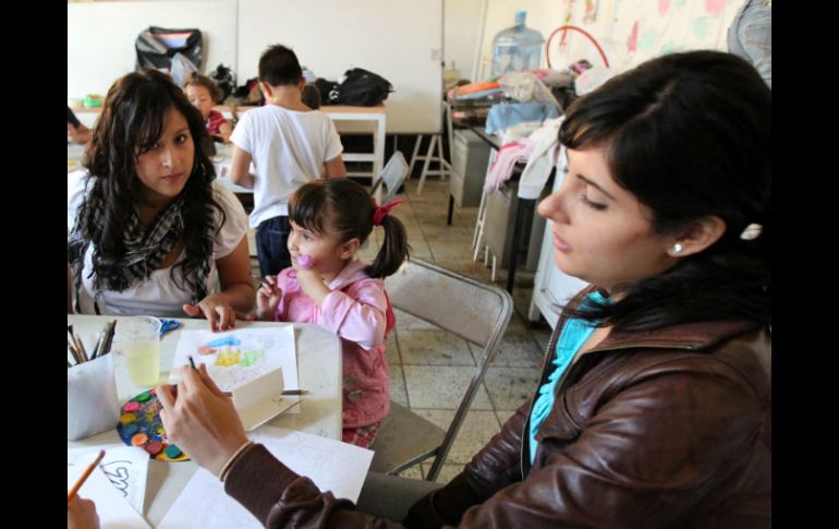 Destacan que AMSIF está abierto para toda mujer que quiera superarse. EL INFORMADOR / ARCHIVO