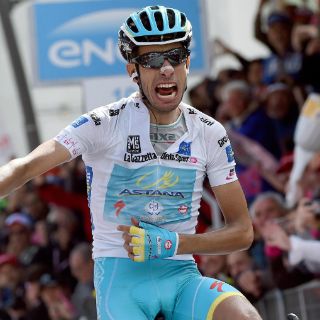 Fabio Aru recupera la segunda plaza del Giro