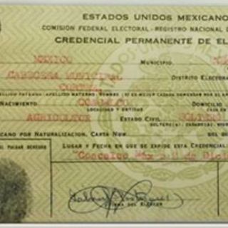 El INE da a conocer la primera credencial para votar