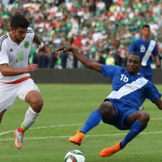 El Tri vence a Guatemala