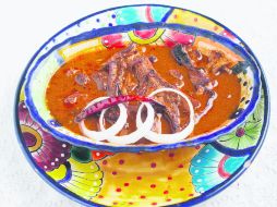 De la vista nace el amor. La birria tatemada, una de las nuevas estrellas en el menú de Los Chilaquiles. ESPECIAL / Los Chilaquiles