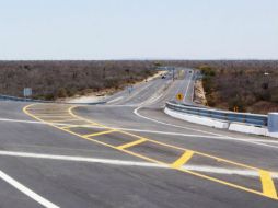 Utilizar toda la longitud requiere solo 17 minutos y por su trazo, permite un recorrido panorámico de la zona semidesértica. EL INFORMADOR / ARCHIVO