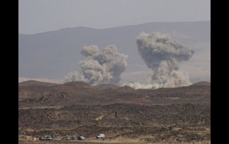 Las municiones contienen cientos de submuniciones, que están diseñadas para explotar después, extendiéndose sobre un área amplia. AFP / ARCHIVO