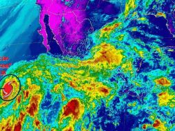 Los desprendimientos nubosos generan potencial de lluvias fuertes en Jalisco, Colima y Michoacán. TWITTER / @conagua_clima