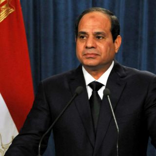 Activista egipcia es condenada a 15 meses de prisión