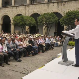 Aprueban comprar 600 mil litros diarios más a lecheros