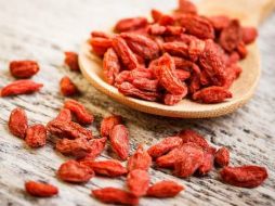 Goji Berries. Es un fruto que se cultiva y cosecha exclusivamente en la región del Tibet. ESPECIAL / Twitter