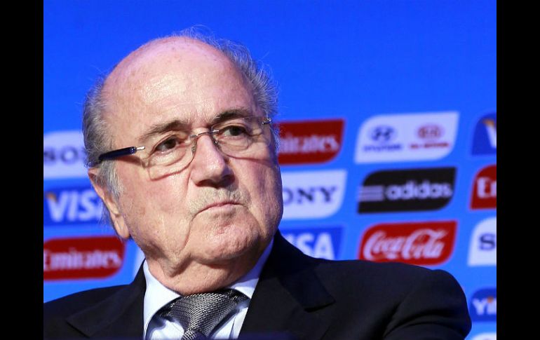 Tras la renuncia de Blatter, Figo considera que el cambio por fin ha llegado a la FIFA. NTX / ARCHIVO