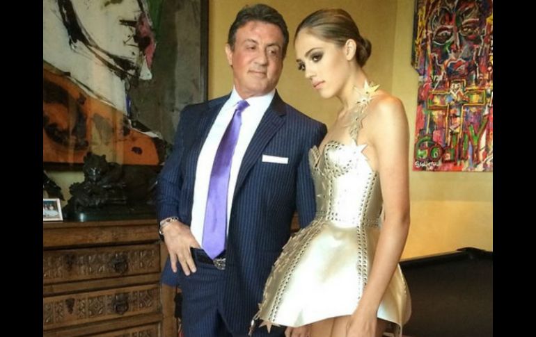 La joven constantemente sube fotos a sus perfiles sociales en donde da muestras de su atlético cuerpo. INSTAGRAM / officialslystallone