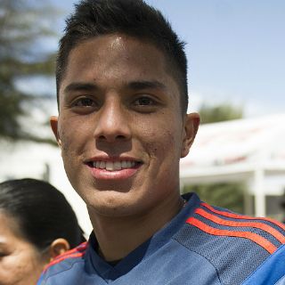 Carlos Salcedo, en el Once Ideal de la Liga MX