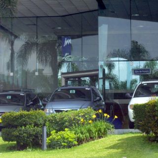 Venta de autos en México registra cifra récord