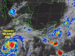 El huracán 'Blanca' generará lluvias intensas en Michoacán, Guerrero y Jalisco. TWITTER / @conagua_clima