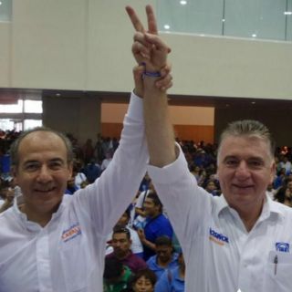 Ni un voto a Rosiñol por homofóbico; exige comunidad LGBT